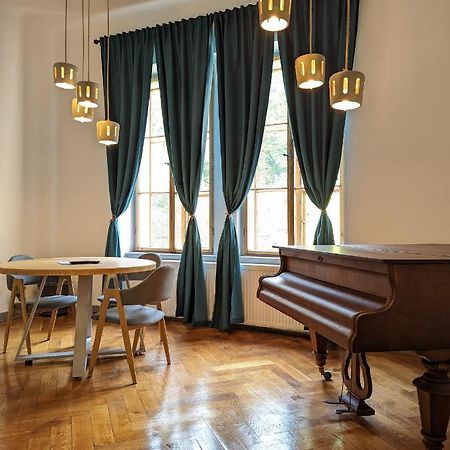Luminarium Apartment Brasov Luaran gambar