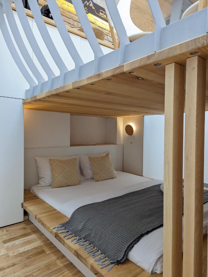 Luminarium Apartment Brasov Luaran gambar